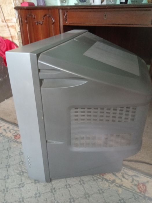 Великий телевізор Самсунг