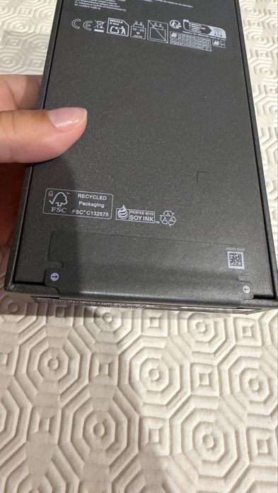 Samsung Galaxy Z Flip 8 - 256gb (caixa selada- NOVO)