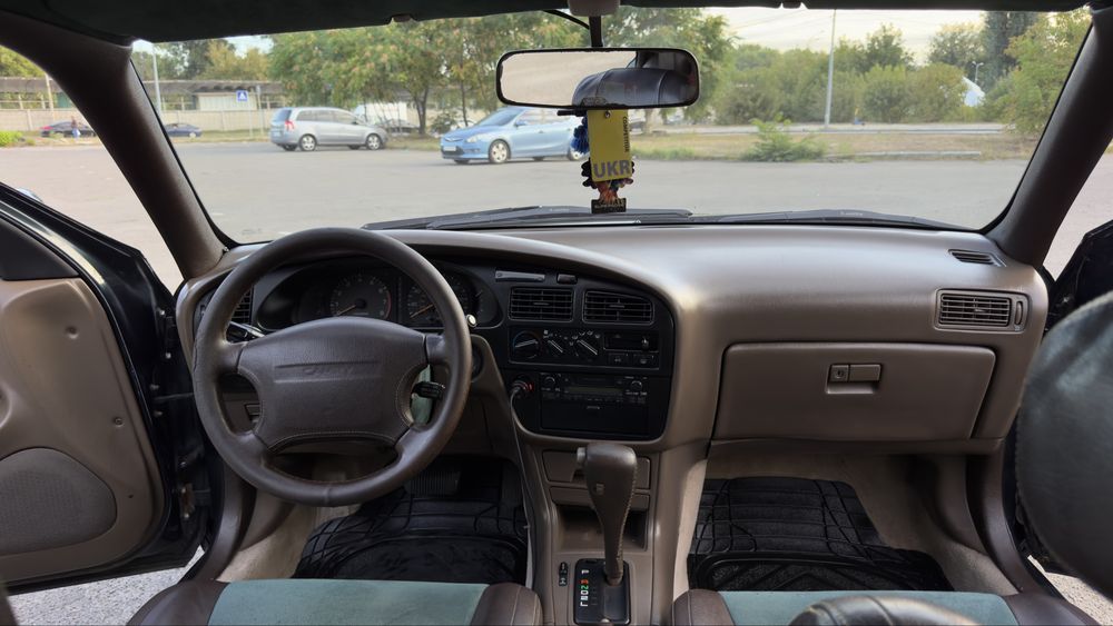 Toyota Camry SXV10