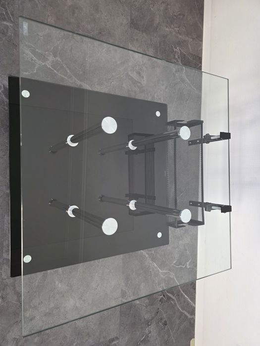 Журнальний столик