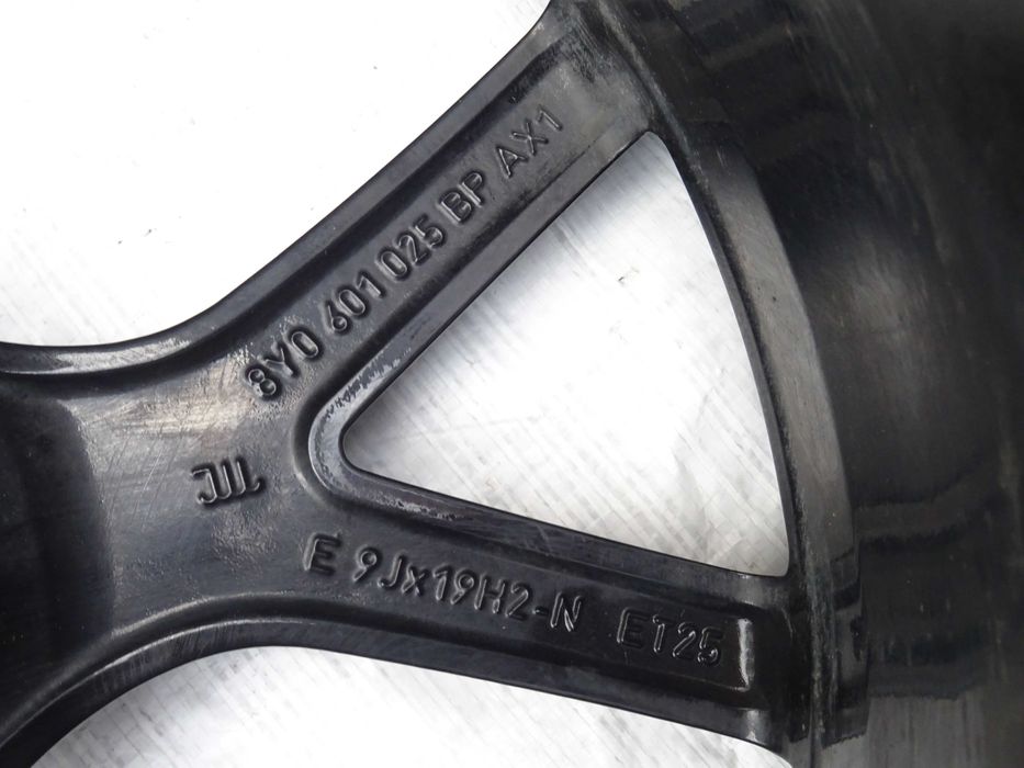 felga aluminiowa przód audi a3 rs3 rs 9j 19 8y0,601025bp 8y0,601025cb