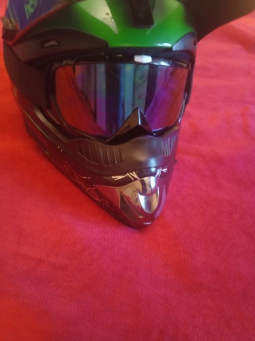 Продам шлем в гарячому стані