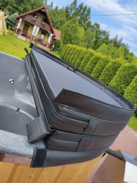 Dobrze wyposażona balia ogrodowa z transportem i montażem JACUZZI