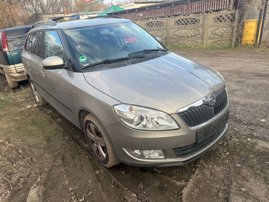 Skoda Fabia Lift Kombi Hak 1,6 TDI 2013 z Niemiec