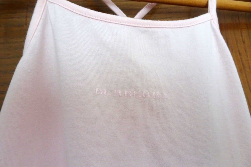 Vestido Burberry de criança, tamanho 10. Envio grátis.