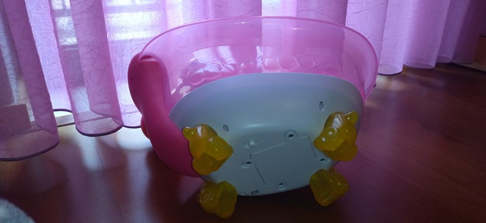 Banheira BABY BORN com luz e som