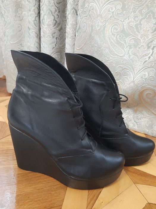 Взуття вживане кожане