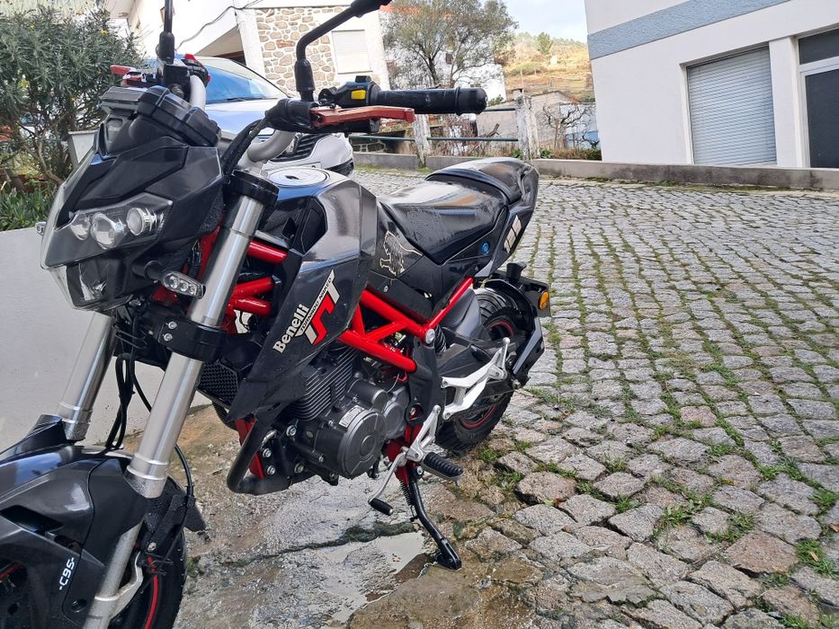 Benelli TNT 125.