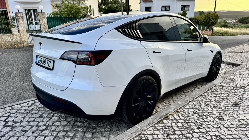 Vendo Tesla Model Y - Único (RWD 2023)