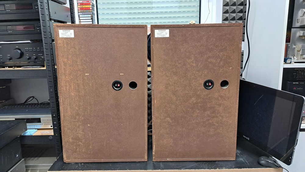 Kolumny Pioneer CS-907 top model serii bas 40cm