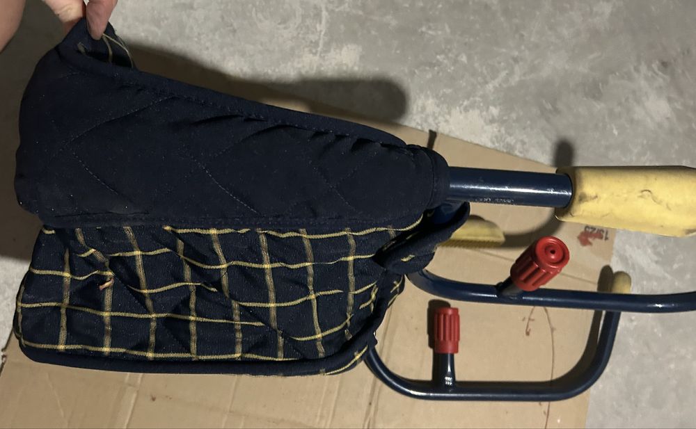 Cadeira suspensa de mesa