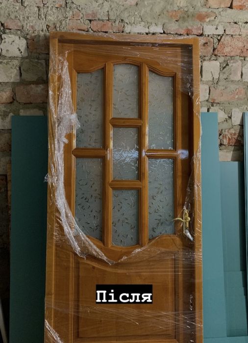 Майстерня по склу у Стрию.Порізка скла та дзеркалаВстановлення у двері