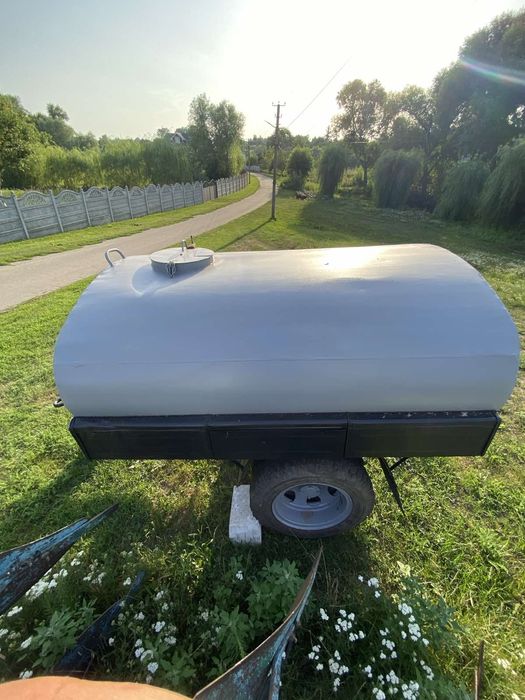 Продам бочку для води на 4 тонни, в гарному стані.