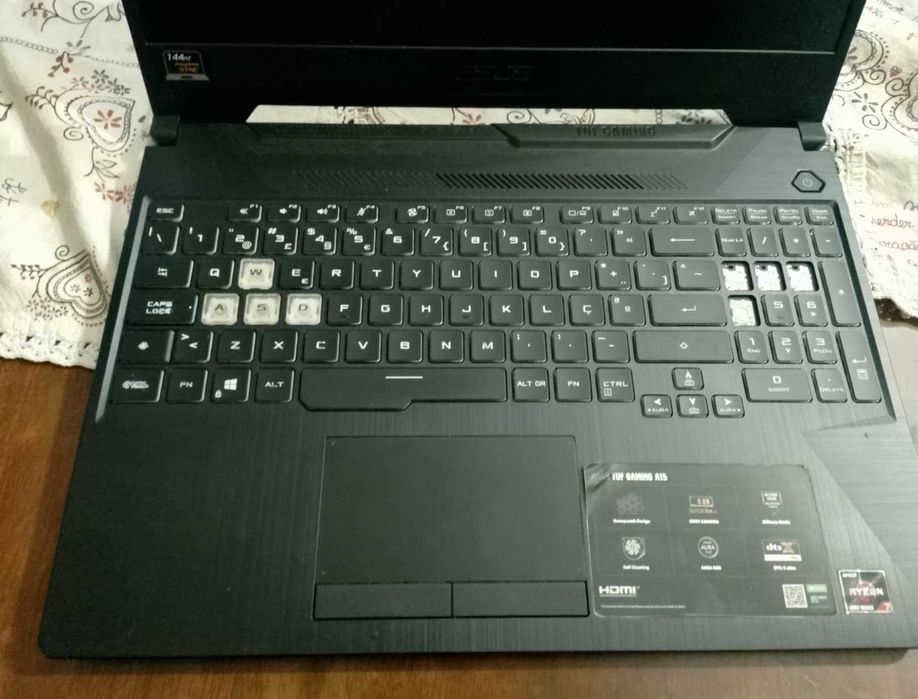 Portátil ASUS TUF Gaming A15 FA506IU (Avariado)