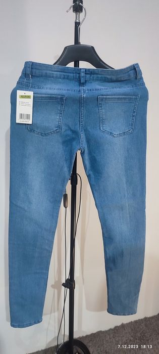 Jeansy dziewczęce r 158 nowe