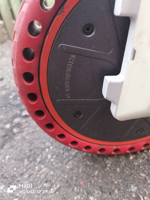 Електросамокат. lenovo m2 pro. kugoo m2 pro