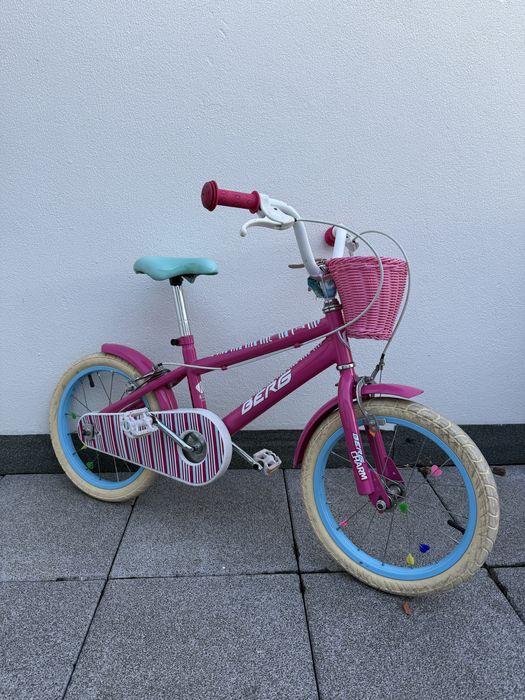 Bicicleta criança Berg Charm 161 + capacete + rodas laterais