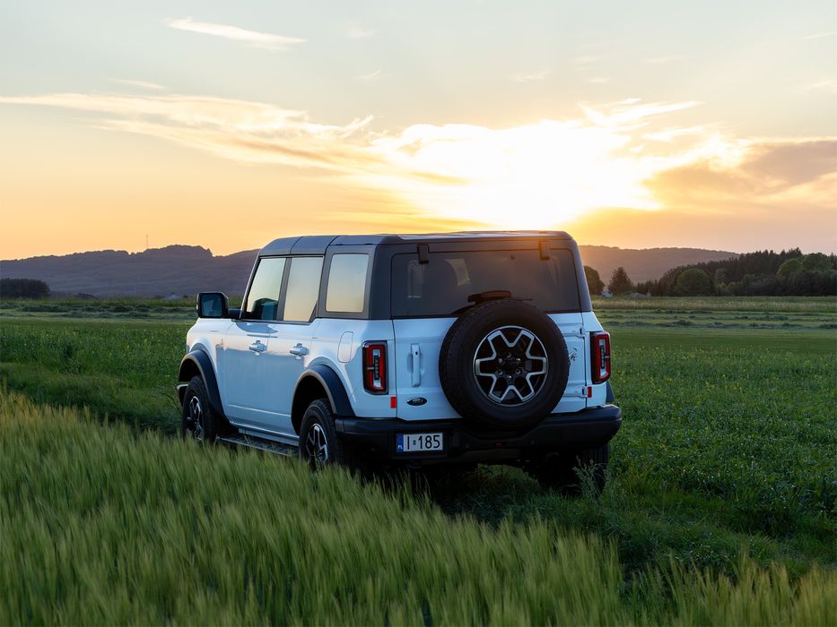 Samochód Auto do ślubu Wesele Ford Bronco