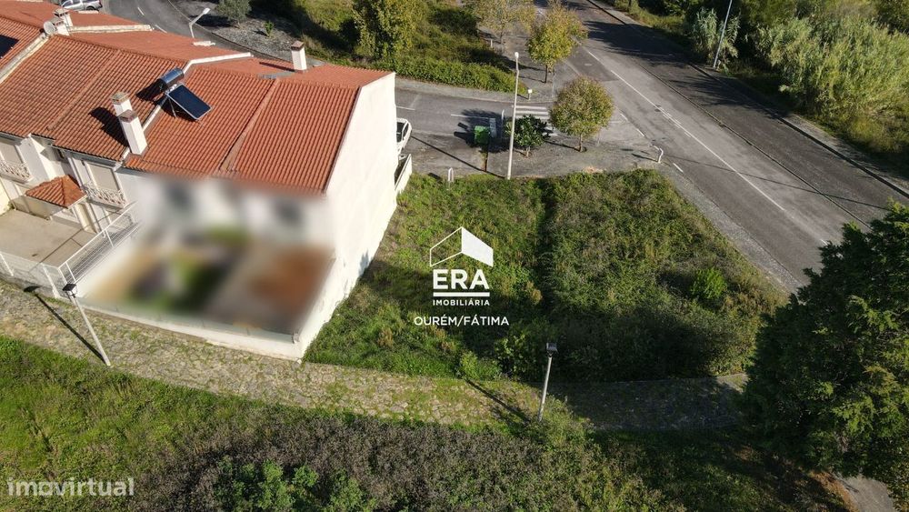 Lote de terreno localizado em Leiria