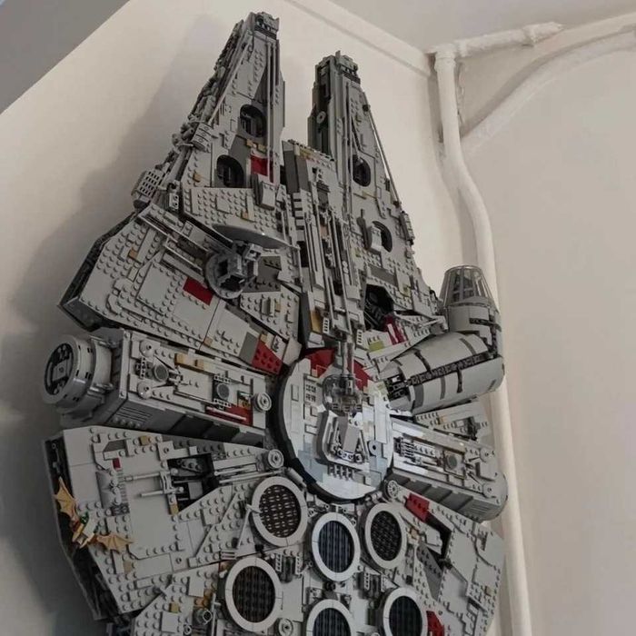 Uchwyt ścienny dla Lego Millennium Falcon 75192 i LEGO Icons Concorde