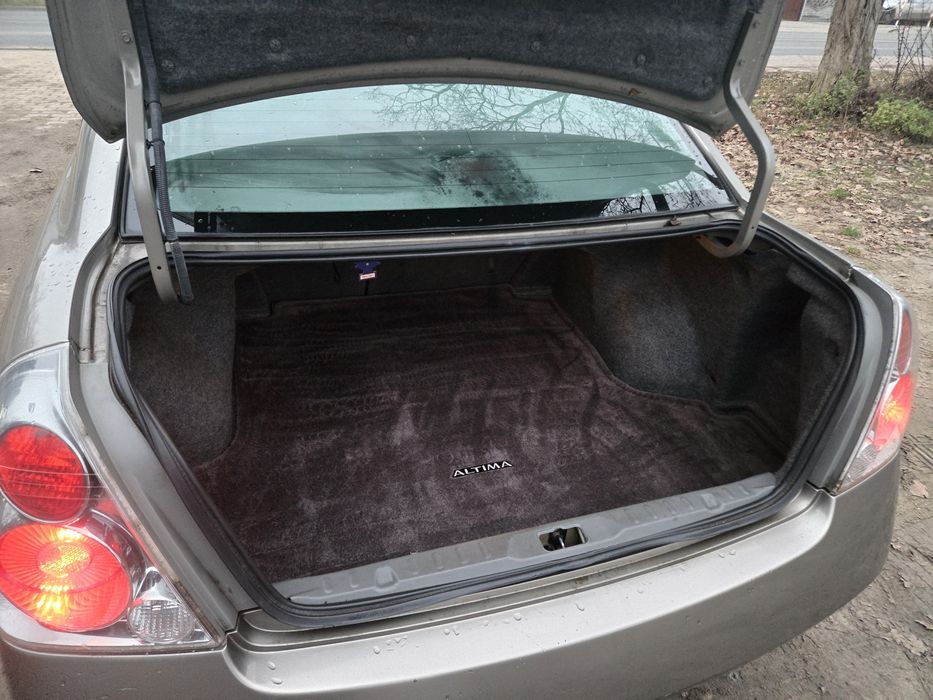 Nissan Altima 2.5LPG Automat