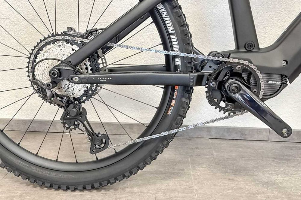 Rower elektryczny bez przebiegu Enduro Syntace 301-CE MK2 RACE Carbon 23,3 kg