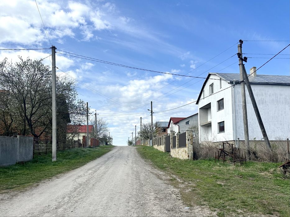Продаж будинку та земельної ділянки 26 сот. Смт Велика Березовиця