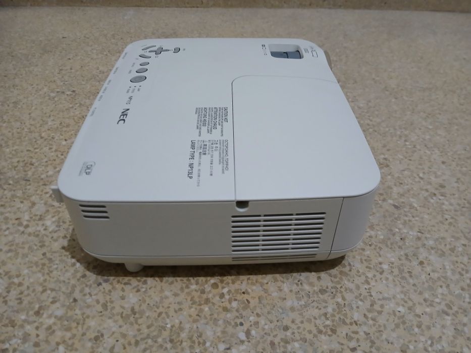 Projetor NEC NP115