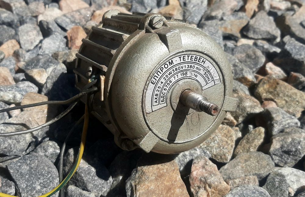 Эл. Двигатель АХВ 25/4 25W 380V 1380min.