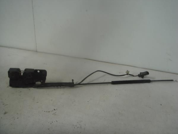 Fecho do Capot VOLKSWAGEN Passat (3C2)