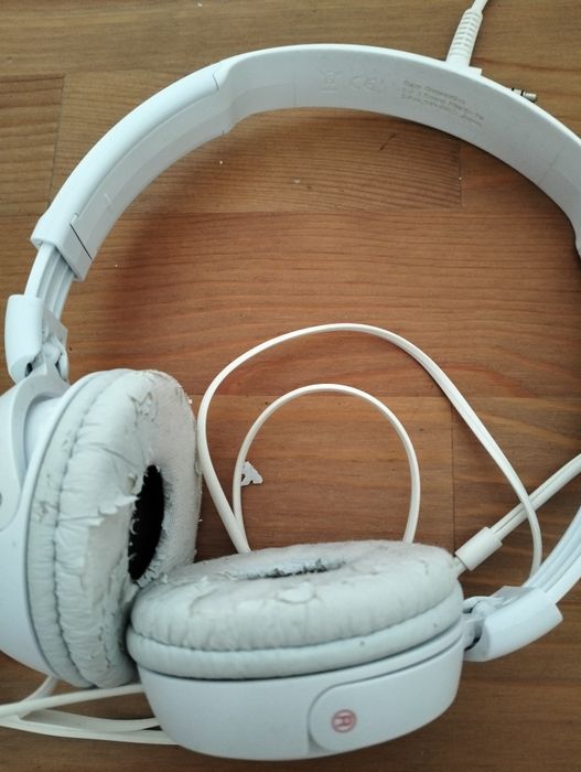 Słuchawki Sony  białe uzywane