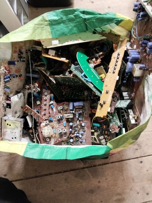 Części i podzespoły