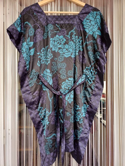 Vestido/Túnica/Kimono com padrão floral azul escuro/turquesa da Zara M