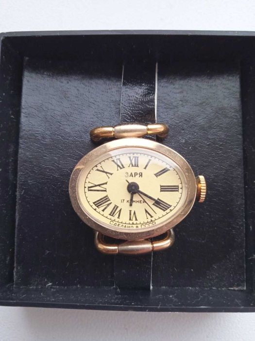 Продам механічний наручний годинник