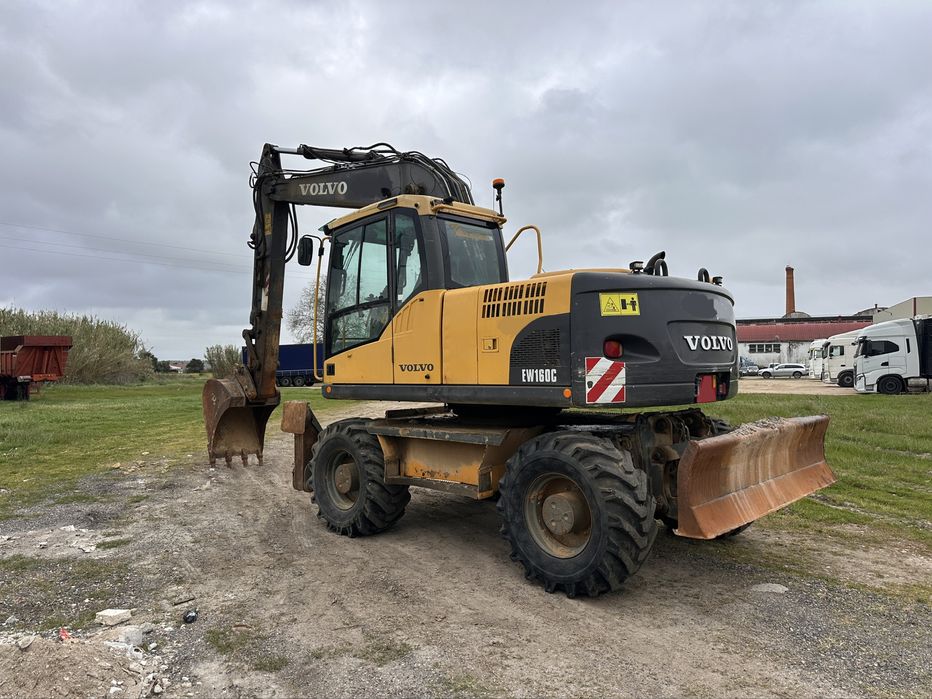 VOLVO EW160C – Escavadora de Rodas