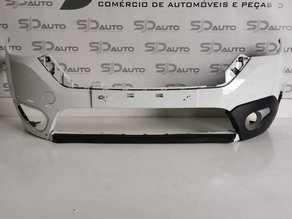 Párachoques Frente - Dacia Dokker