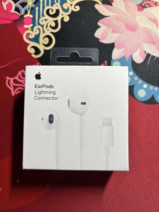 Навушники EarPods Lightning