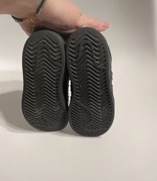 Czarne buty adidas superstar rozmiar 25 dziecięce