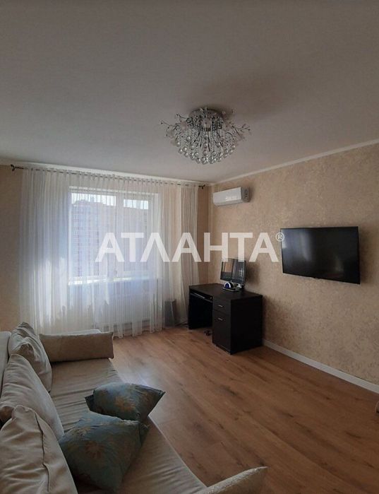 ЖК Янтарный. Котовского. 3 комн. 93 м. ТОРГ! Мебель, ремонт.