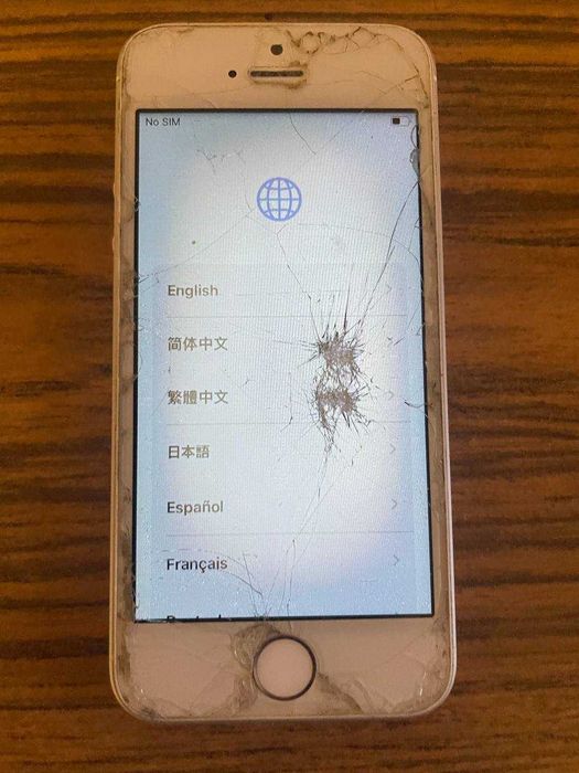 Продам iPhone SE