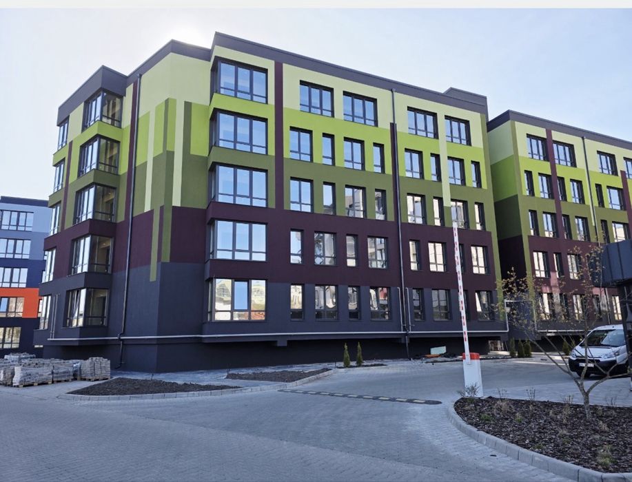 Продаж 1 кімнатної квартири з дизайнерським ремонтом + комірка в подарунок!