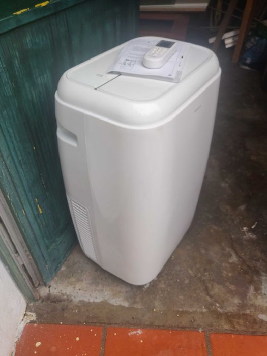 Ar condicionado portátil Equation Cool&Heat12K 12K BTU Frio/Quente