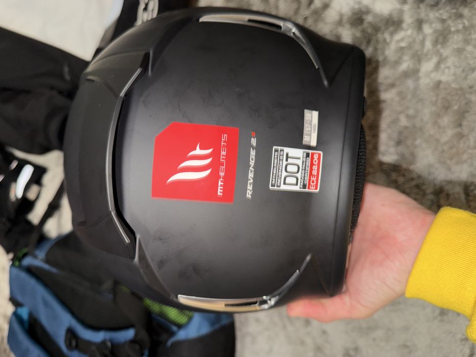 Capacete MT Helmets revenge 2 novo