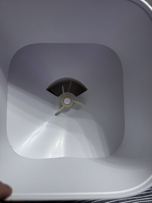 Podajnik do karmienia zwierząt kota malego psa