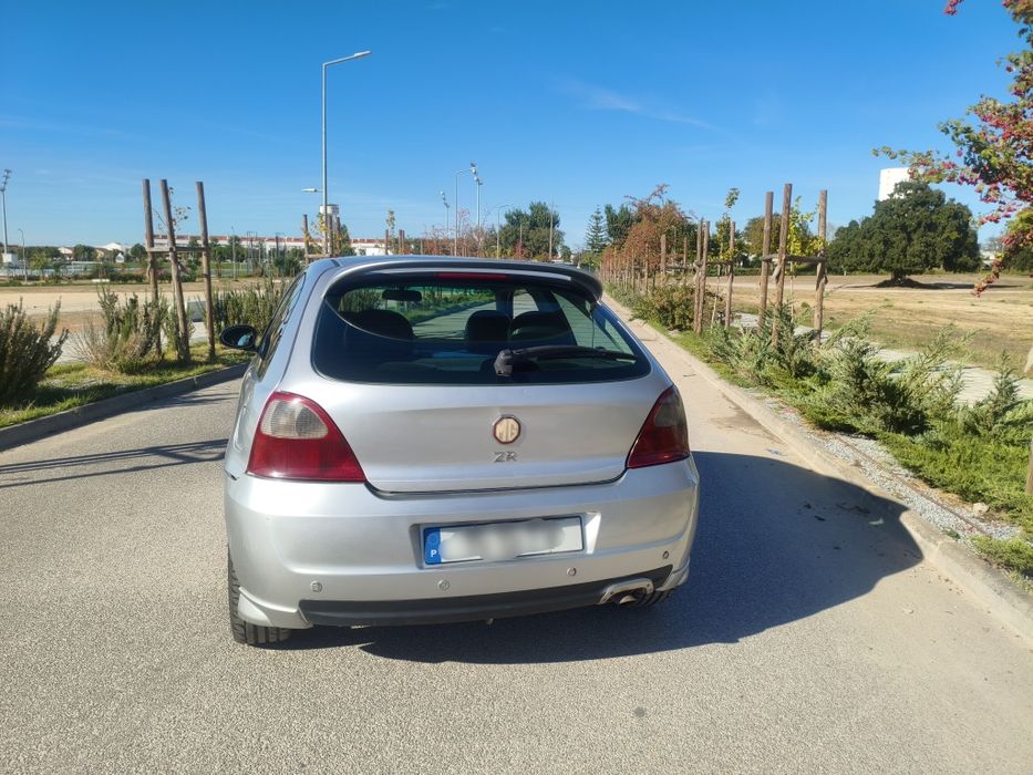 MG ZR 2.0 TD ( 5 lugares)