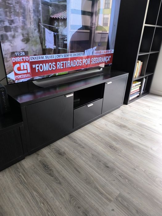 Móvel de televisão