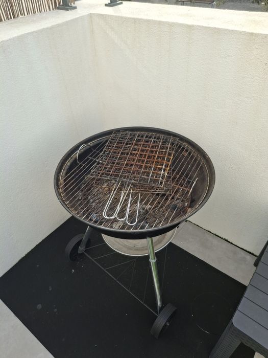 Grelhador Weber Carvão