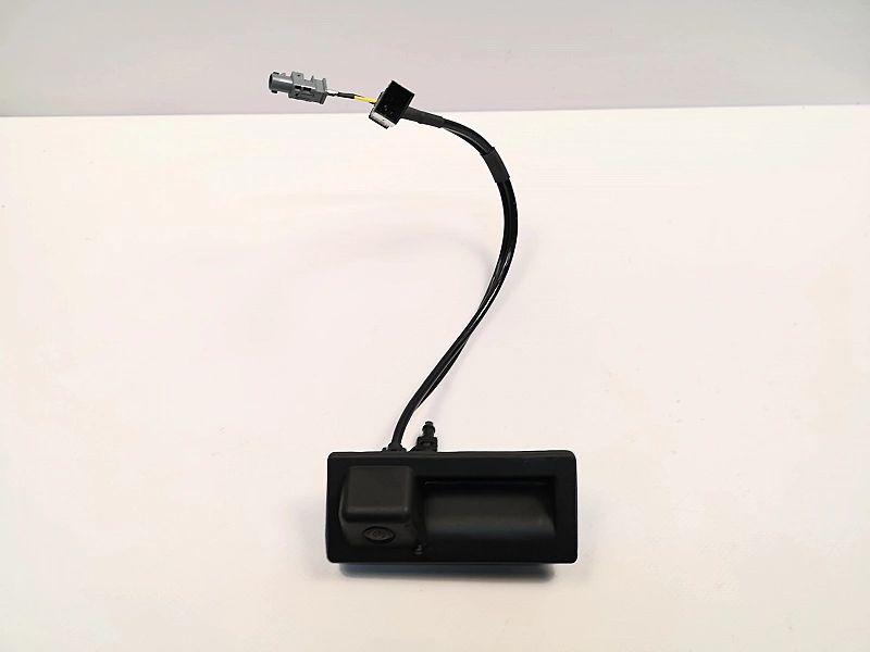 Audi A4 B9 Lift Kamera Cofania Klamka 3Vm