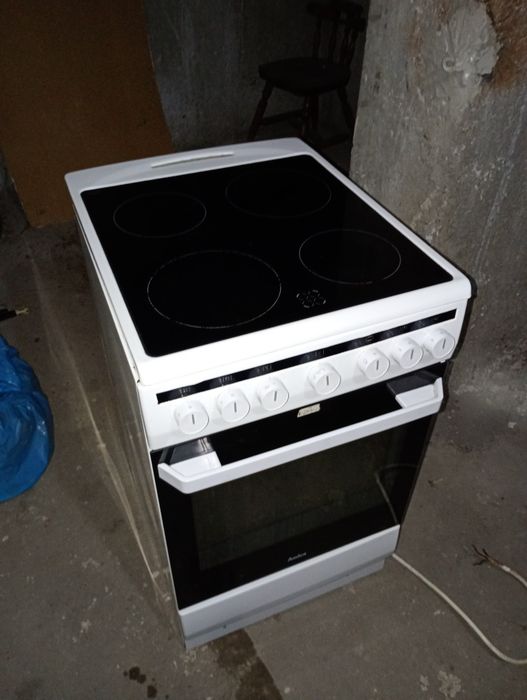 Kuchenka elektryczna ceramiczna Amica 50 cm – zadbana, sprawna!