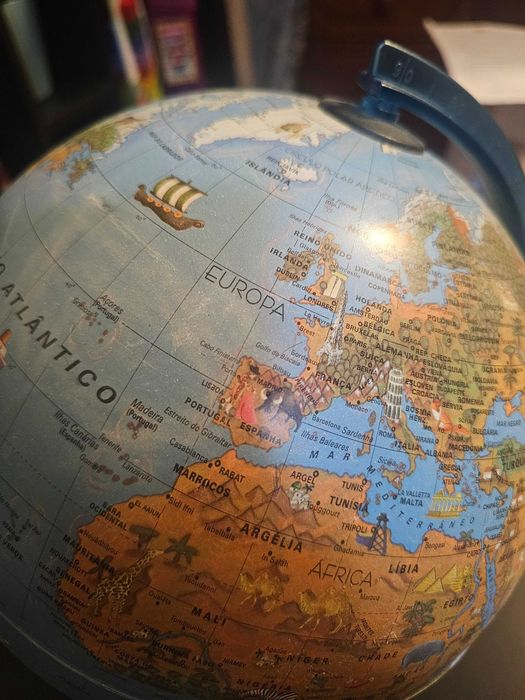 Globo terrestre c luz